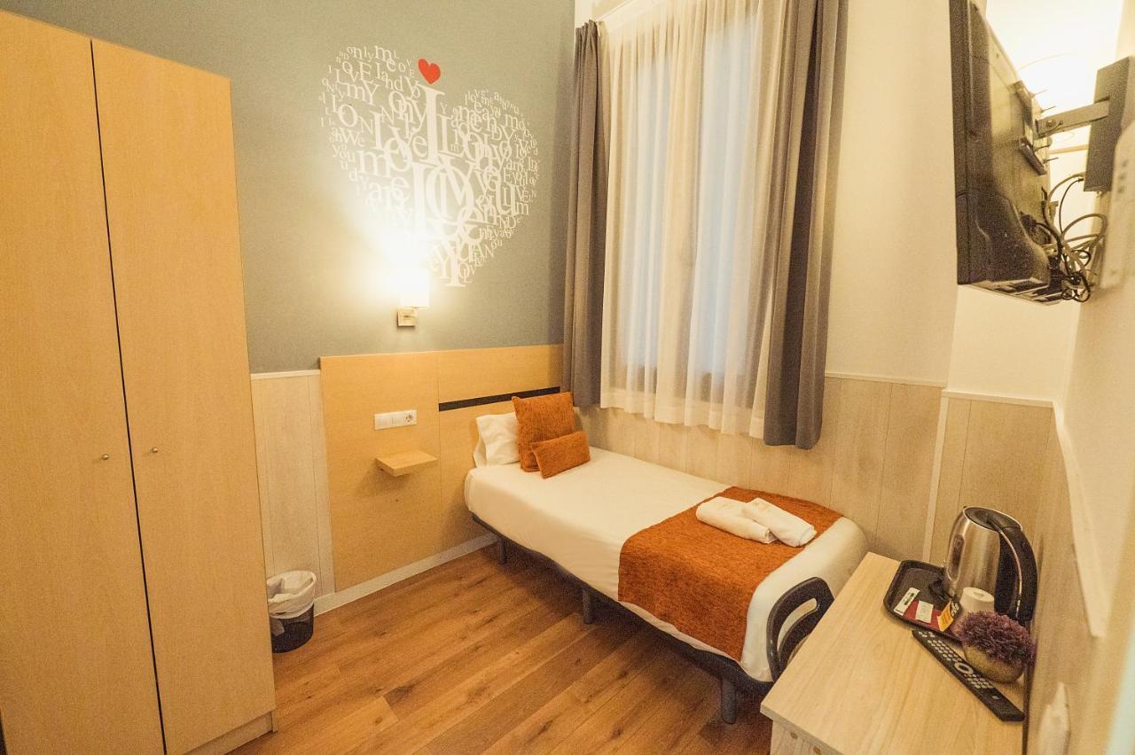 Live Natura (adults Only) Gasthof Barcelona